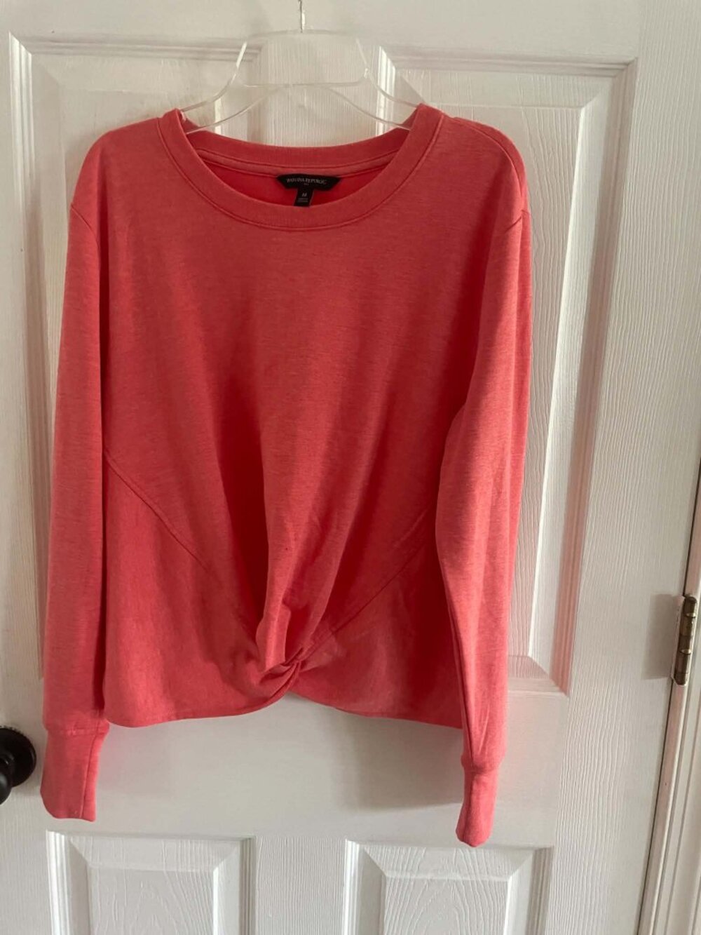 Banana Republic Coral Twist Front Women's Top Shirt Medium M NWOT Long Sleeved